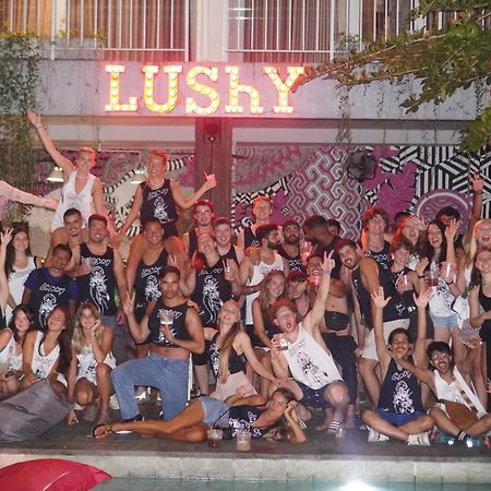 Lushy Hostel Canggu Εξωτερικό φωτογραφία