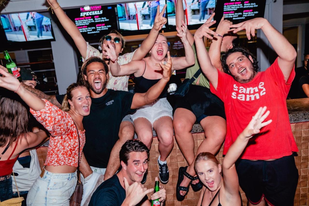 Lushy Hostel Canggu Εξωτερικό φωτογραφία